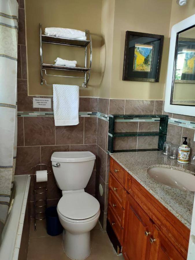 Semi Centre House Otel White Rock Dış mekan fotoğraf